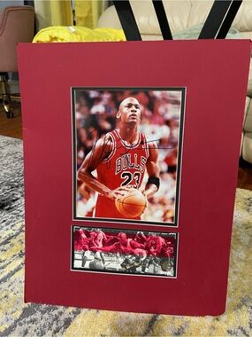Autographed Michael Jordan Chicago Bulls Photo Matting